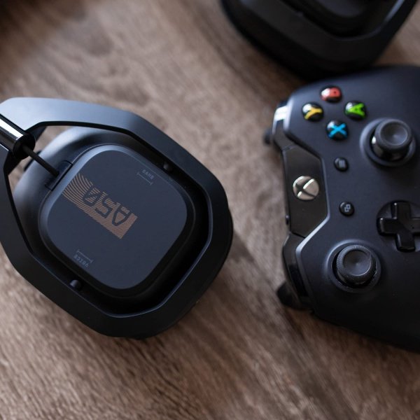 ASTRO Gaming A50 Wireless Headset + Base Station Gen 4 - Compatible With PS5, PS4, PC, Mac - Black/Silver - Image 19