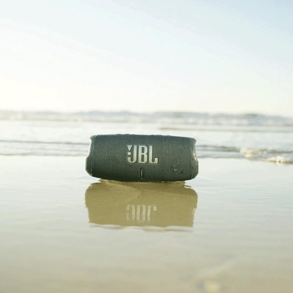 JBL CHARGE 5 - Altavoz Bluetooth portátil con IP67 impermeable y carga USB, color negro - Image 55