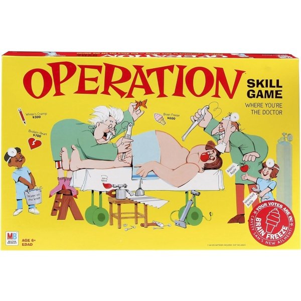 Operation- juego de mesa electrónico con tarjetas para niños de 6 años en adelante (exclusivo de Amazon, idioma español no garantizado)