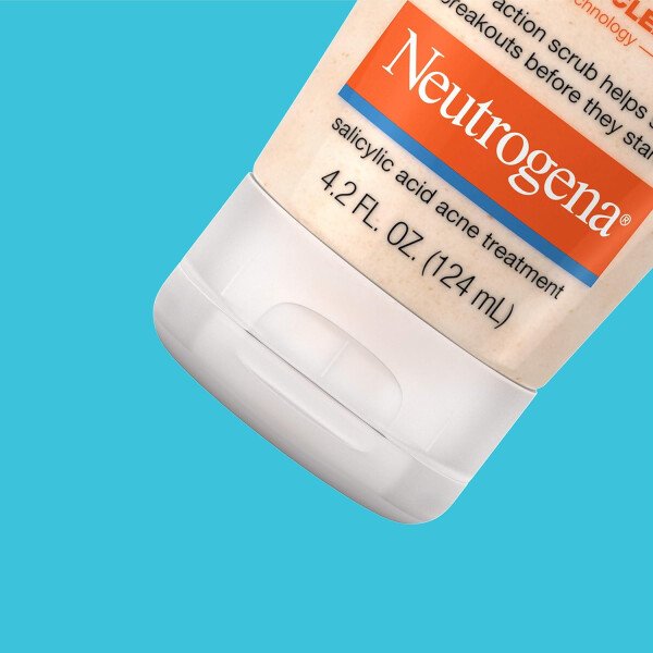 Exfoliante sin aceite Neutrogena, uso diario, efectivo contra el acné, 4.2 oz - Image 9