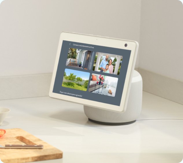 Una imagen de cuatro vistas en vivo diferentes en el dispositivo Echo que muestra su compatibilidad con Alexa.