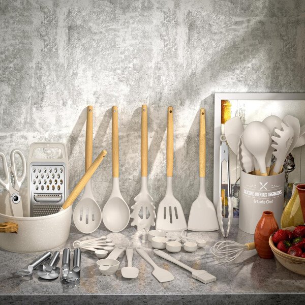 Umite Chef Juego de utensilios de cocina de silicona, 34 piezas resistentes al calor y herramientas con rallador, asas de madera para utensilios de cocina antiadherentes - Image 3