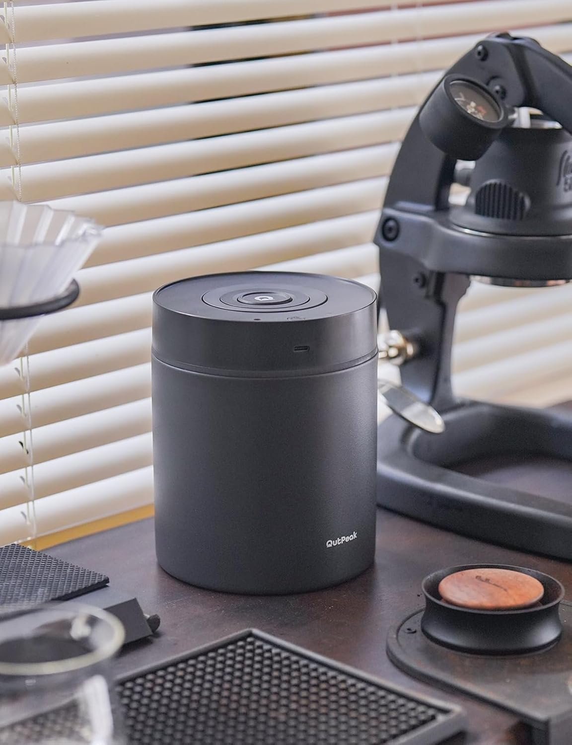 OUTPEAK Neo 2025 Kilo - Recipiente de café al vacío automático, capacidad de 1.5 litros para 17.6 onzas de granos de café, operación con un botón, recipiente de almacenamiento de café de acero - Imagen 19