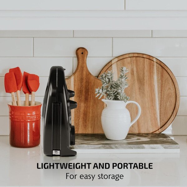 OVENTE - Sandwichera eléctrica con placas antiadherentes, luces indicadoras, asa de tacto frío, fácil de limpiar y guardar, cocina desayuno, queso a la parrilla, tostados y aperitivos, negro GPS401B - Image 38