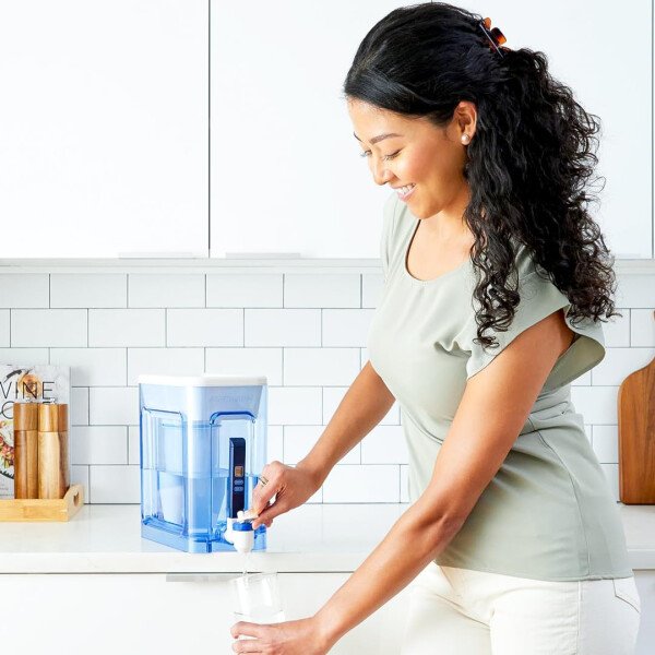 ZeroWater Dispensador de Filtro de Agua de 5 Etapas Listo para Vertir de 20 tazas 0 TDS para mejorar el sabor del agua del grifo - Certificación NSF para reducir el plomo, el cromo y el PFOA/PFOS - Image 12