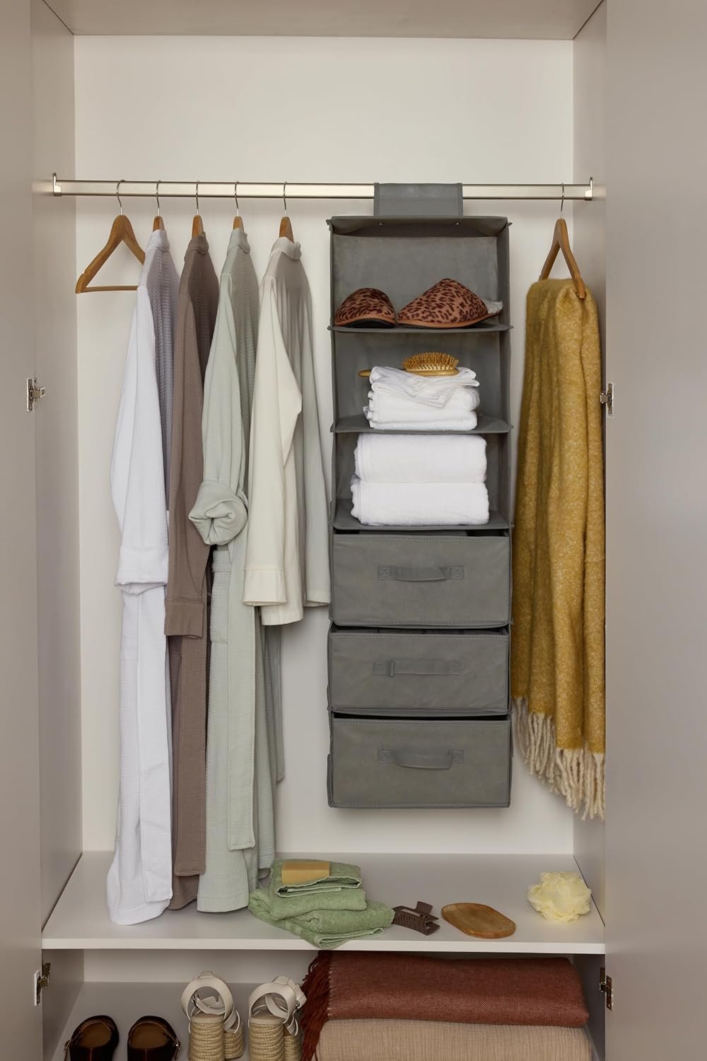 Amazon Basics - Organizador de almacenamiento de 6 niveles para colgar en el armario con cajones extraíbles - Imagen 2