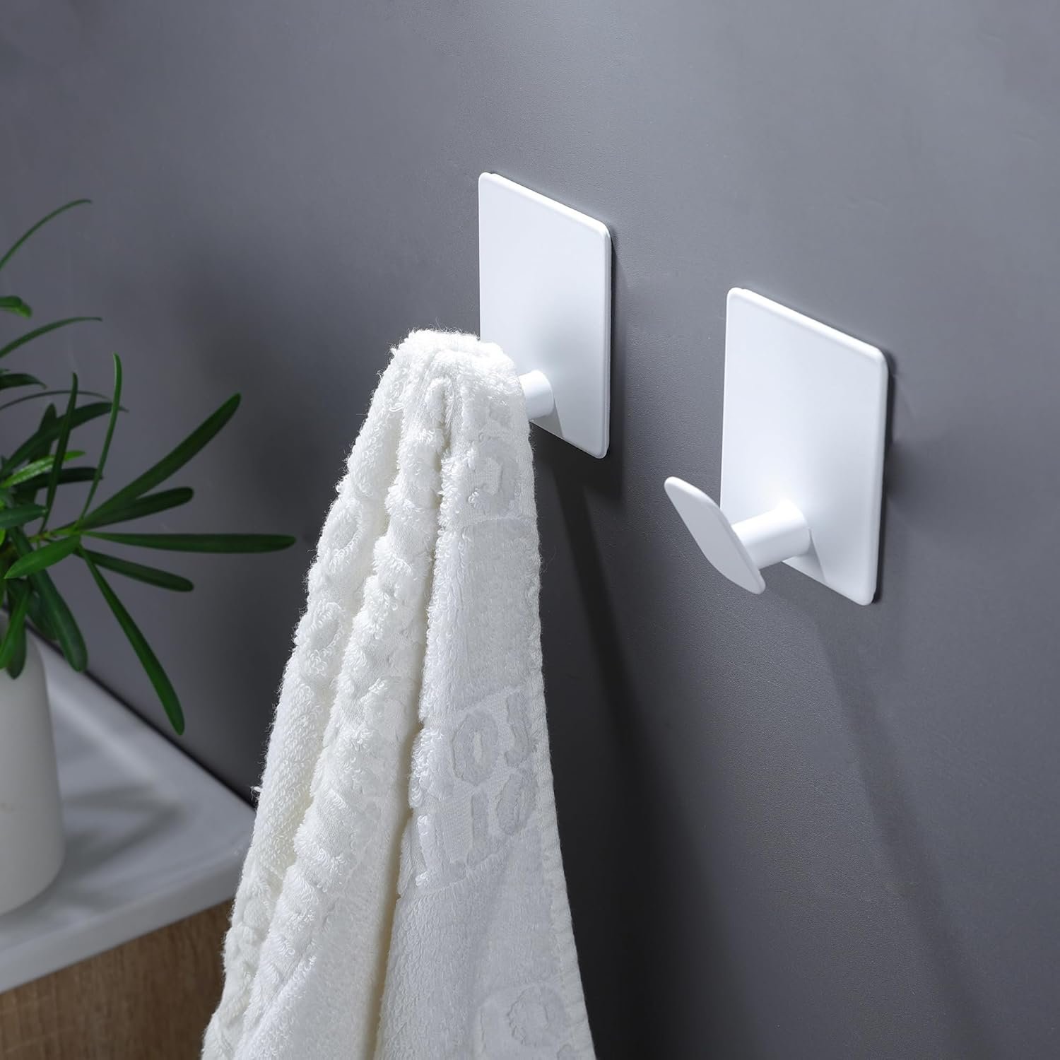 DELITON Ganchos adhesivos – Paquete de 4 ganchos de pared para toallas/abrigos, para baño o cocina (negro mate, acero inoxidable) - Imagen 36