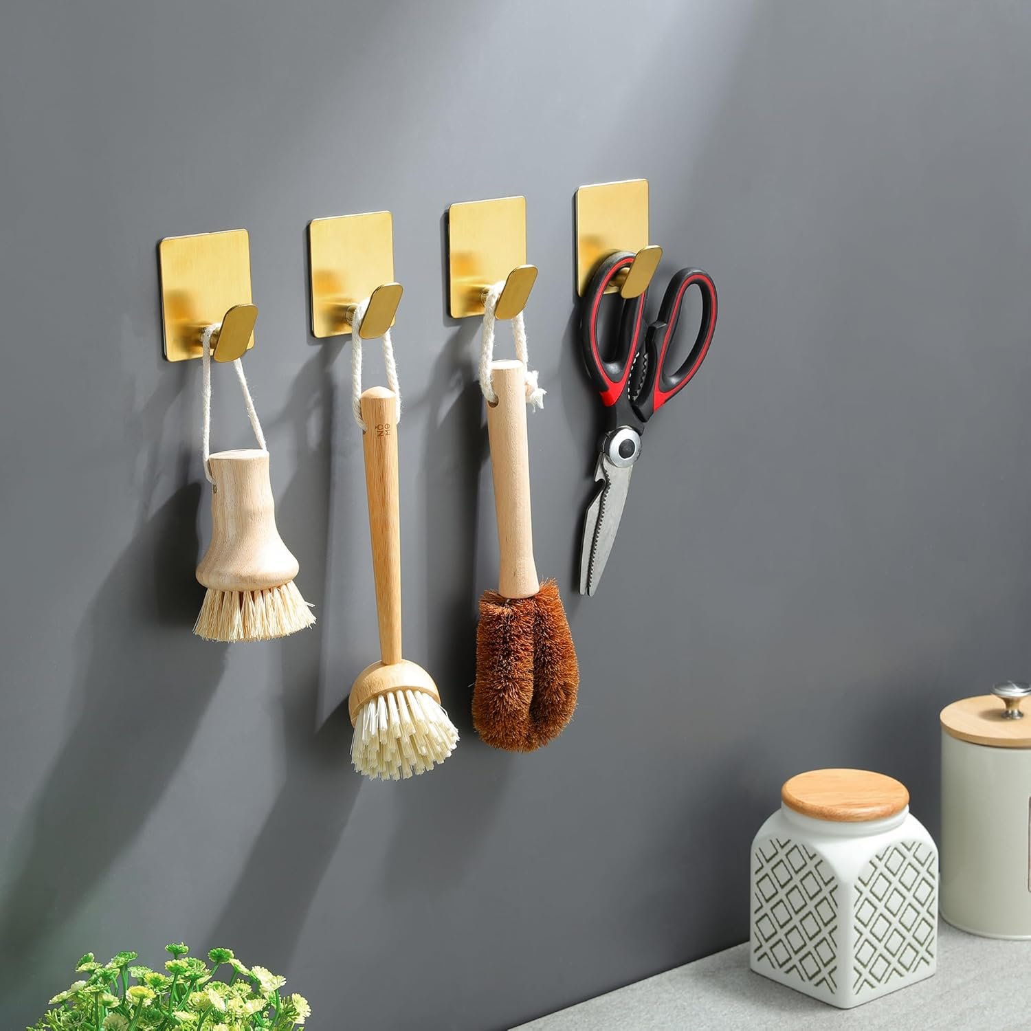 DELITON Ganchos adhesivos – Paquete de 4 ganchos de pared para toallas/abrigos, para baño o cocina (negro mate, acero inoxidable) - Imagen 52