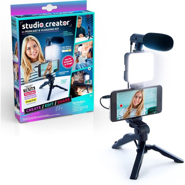 Canal Toys Nuevo kit de podcast y vlogging de Studio Creator: graba tus propios podcasts y vlogs como tus influencers favoritos! Trípode plegable, luz LED y micrófono. A partir de 8 años