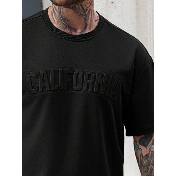 Manfinity Homme Conjunto de camiseta de manga corta casual con estampado de letras en relieve y pantalones largos con cordón en la cintura, para hombre, de verano - Image 3