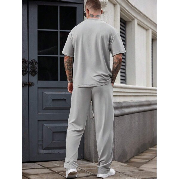 Manfinity Homme Conjunto de camiseta de manga corta casual con estampado de letras en relieve y pantalones largos con cordón en la cintura, para hombre, de verano - Image 16