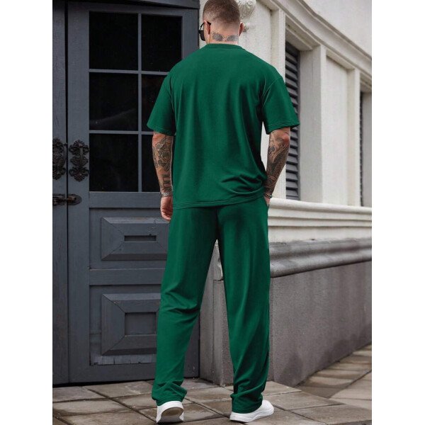 Manfinity Homme Conjunto de camiseta de manga corta casual con estampado de letras en relieve y pantalones largos con cordón en la cintura, para hombre, de verano - Image 26