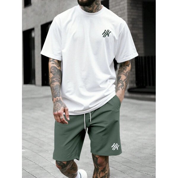 Manfinity CasualCool Conjunto de camiseta de manga corta de cuello redondo con estampado y pantalones cortos casuales de verano para hombres, conjunto de ropa de verano para hombres - Imagen 42