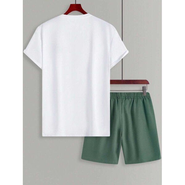 Manfinity CasualCool Conjunto de camiseta de manga corta de cuello redondo con estampado y pantalones cortos casuales de verano para hombres, conjunto de ropa de verano para hombres - Imagen 43