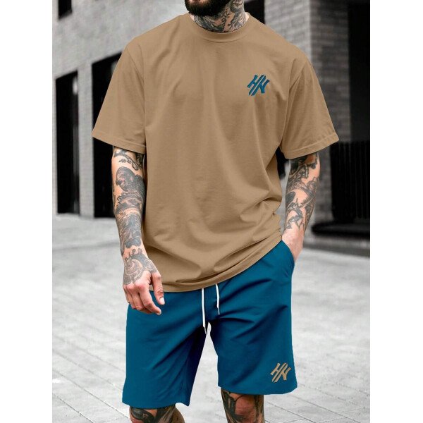 Manfinity CasualCool Conjunto de camiseta de manga corta de cuello redondo con estampado y pantalones cortos casuales de verano para hombres, conjunto de ropa de verano para hombres - Imagen 49