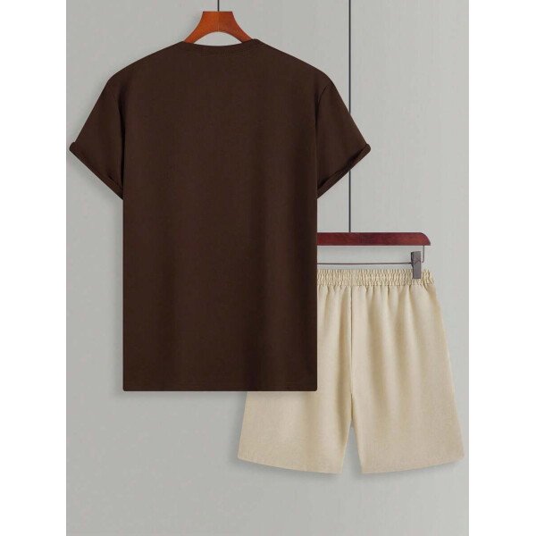 Manfinity CasualCool Conjunto de camiseta de manga corta de cuello redondo con estampado y pantalones cortos casuales de verano para hombres, conjunto de ropa de verano para hombres - Imagen 55