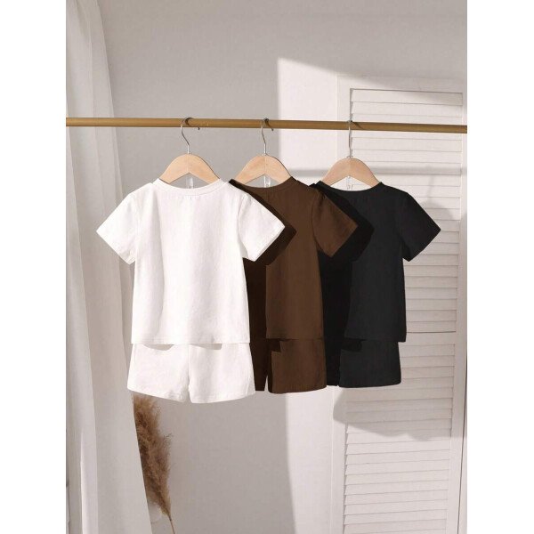 SHEIN Explorewe Conjunto casual de 6 piezas para niños pequeños: 1 camiseta de manga corta con cuello redondo y estampado de letras y 1 pantalón corto en blanco, 1 en marrón, 1 en negro - Image 11