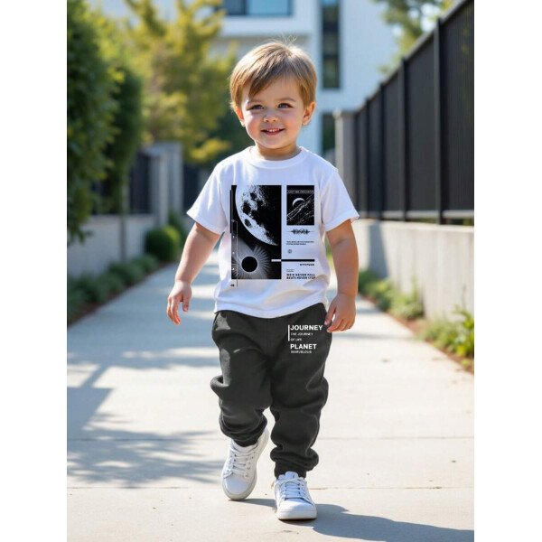 SHEIN Set de 2 piezas compuesto por camiseta de manga corta de cuello redondo y pantalones casuales y sencillos para niño, adecuado para el verano - Image 12