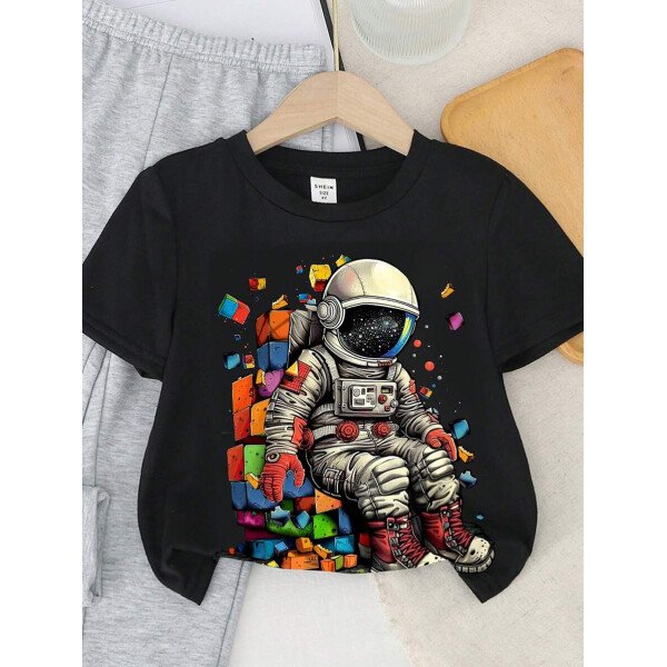 SHEIN Set de 2 piezas compuesto por camiseta de manga corta de cuello redondo y pantalones casuales y sencillos para niño, adecuado para el verano - Image 40