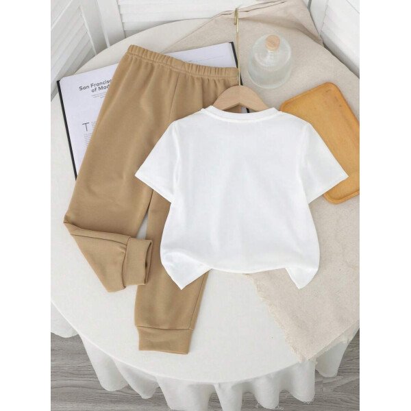SHEIN Set de 2 piezas compuesto por camiseta de manga corta de cuello redondo y pantalones casuales y sencillos para niño, adecuado para el verano - Image 48