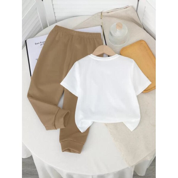 SHEIN Set de 2 piezas compuesto por camiseta de manga corta de cuello redondo y pantalones casuales y sencillos para niño, adecuado para el verano - Image 53