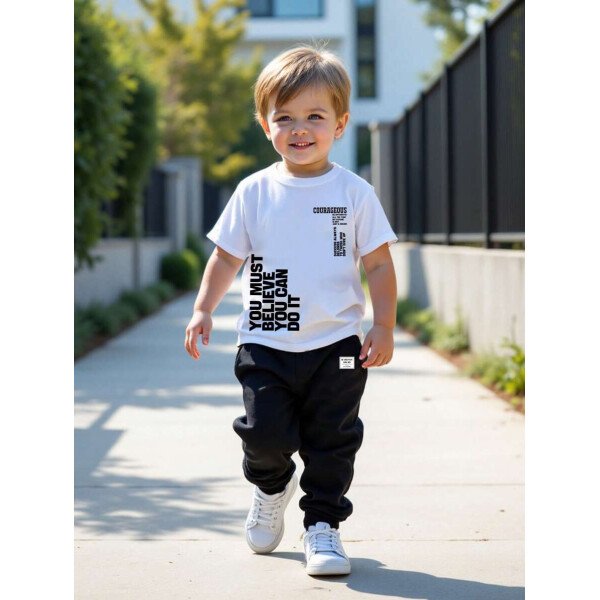 SHEIN Set de 2 piezas compuesto por camiseta de manga corta de cuello redondo y pantalones casuales y sencillos para niño, adecuado para el verano - Image 65