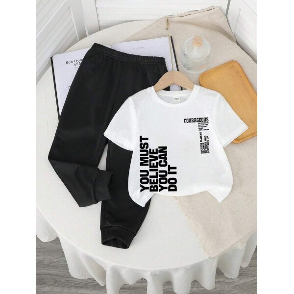 SHEIN Set de 2 piezas compuesto por camiseta de manga corta de cuello redondo y pantalones casuales y sencillos para niño, adecuado para el verano - Image 66