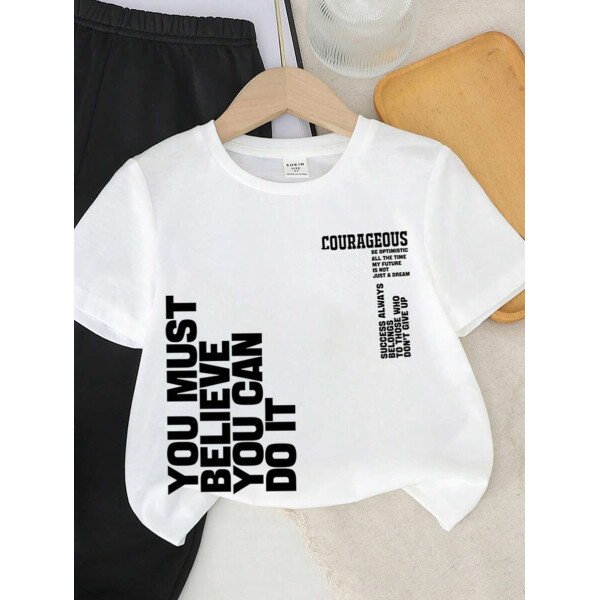 SHEIN Set de 2 piezas compuesto por camiseta de manga corta de cuello redondo y pantalones casuales y sencillos para niño, adecuado para el verano - Image 68