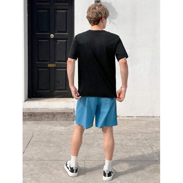 SHEIN Set de 2 piezas de camiseta con estampado gráfico de videojuegos y pantalones cortos casuales para adolescentes varones, conjunto de verano hecho de algodón - Image 24