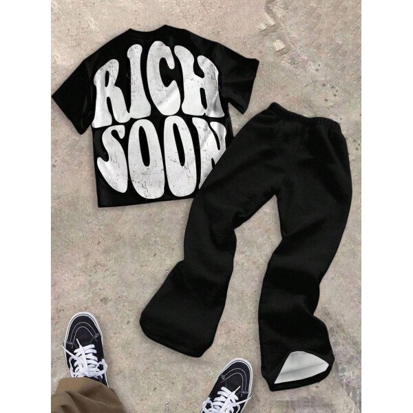 SHEIN Conjunto informal de 2 piezas para niño preadolescente con camiseta de cuello redondo con estampado de personaje de dibujos animados y texto "Rich Soon", y pantalones acampanados con estampado de bolsa de dinero y llamas, adecuado para verano, ropa urbana, música rock, casual elegante - Image 76