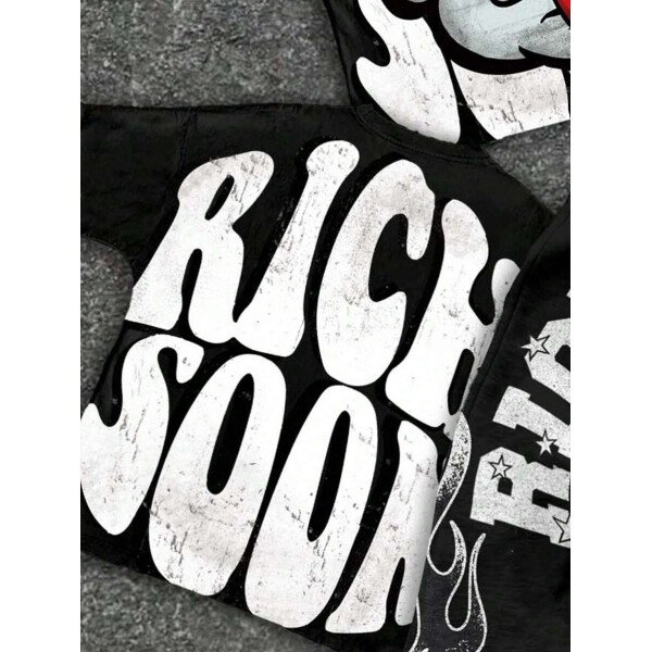 SHEIN Conjunto informal de 2 piezas para niño preadolescente con camiseta de cuello redondo con estampado de personaje de dibujos animados y texto "Rich Soon", y pantalones acampanados con estampado de bolsa de dinero y llamas, adecuado para verano, ropa urbana, música rock, casual elegante - Image 78