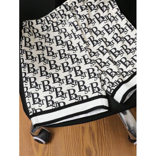 SHEIN 2 piezas Conjunto informal de niño joven con camiseta de cuello redondo de manga corta con bolsillo estampado y pantalones cortos estampados de punto - Image 7