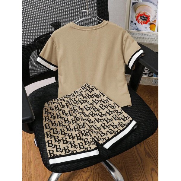 SHEIN 2 piezas Conjunto informal de niño joven con camiseta de cuello redondo de manga corta con bolsillo estampado y pantalones cortos estampados de punto - Image 9