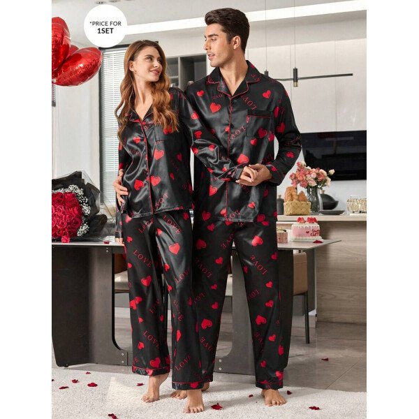 Manfinity CoupledUp Conjunto de pijama para hombre de cuello vuelto de seda sintética con estampado de letras y corazones - Image 8