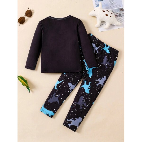 SHEIN 2 piezas Conjunto de pijama cómodo con parte superior de manga larga y pantalones, diseño de dinosaurio que brilla en la oscuridad, ajuste ceñido para niño pequeño - Image 8
