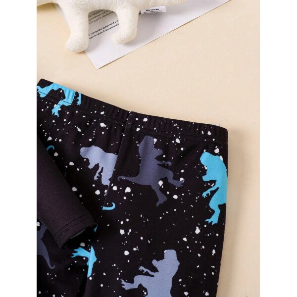 SHEIN 2 piezas Conjunto de pijama cómodo con parte superior de manga larga y pantalones, diseño de dinosaurio que brilla en la oscuridad, ajuste ceñido para niño pequeño - Image 10