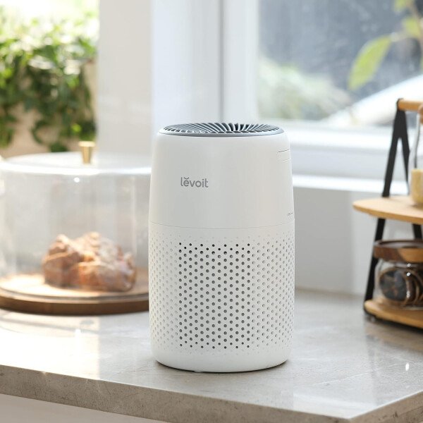 LEVOIT Purificadores de aire para dormitorio y hogar, limpiador de filtro 3 en 1 con esponja de fragancia para un mejor sueño, filtros de humo, alergias, caspa de mascotas, olor, polvo, oficina - Imagen 2