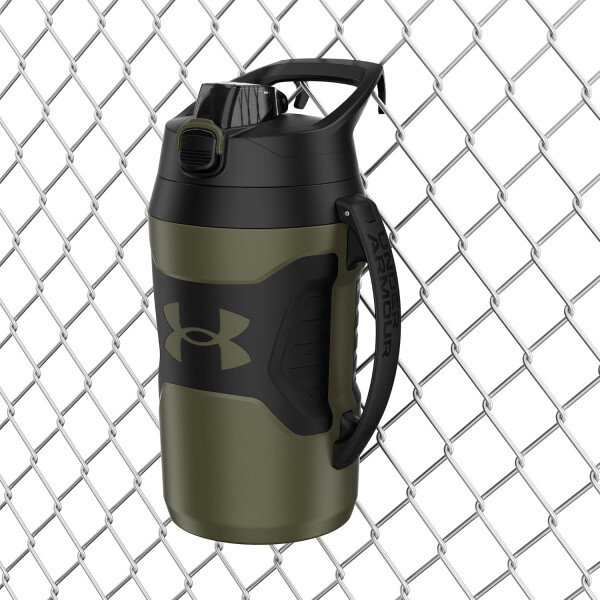 Under Armour - Botella de agua de medio galón con aislamiento, 64 onzas con asa, jarra deportiva, gancho para cerca, resistente a fugas, para béisbol, fútbol y más - Image 22