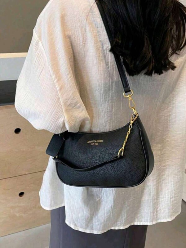 Bolso de hombro clásico, versátil y moderno de tela de PU impermeable con estampado de letra M, con cadena metálica decorativa, estilo baguette francés. Ideal para ir de compras, ir al trabajo y viajar. - Imagen 31