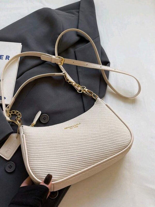 Bolso de hombro clásico, versátil y moderno de tela de PU impermeable con estampado de letra M, con cadena metálica decorativa, estilo baguette francés. Ideal para ir de compras, ir al trabajo y viajar. - Imagen 36