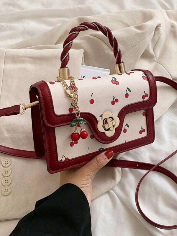 Bolso tote de PU de alta gama y estilo moderno con forma cuadrada versátil y un bonito estampado de cerezas, perfecto para ir de compras, citas o para llevar cruzado. Elementos de cereza kawaii para San Valentín. - Imagen 6