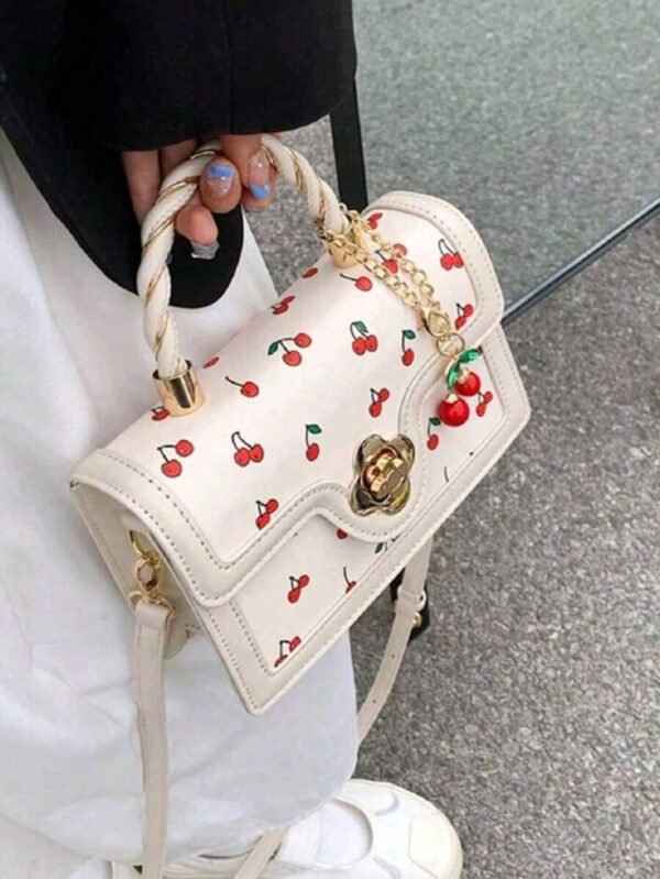 Bolso tote de PU de alta gama y estilo moderno con forma cuadrada versátil y un bonito estampado de cerezas, perfecto para ir de compras, citas o para llevar cruzado. Elementos de cereza kawaii para San Valentín. - Imagen 12