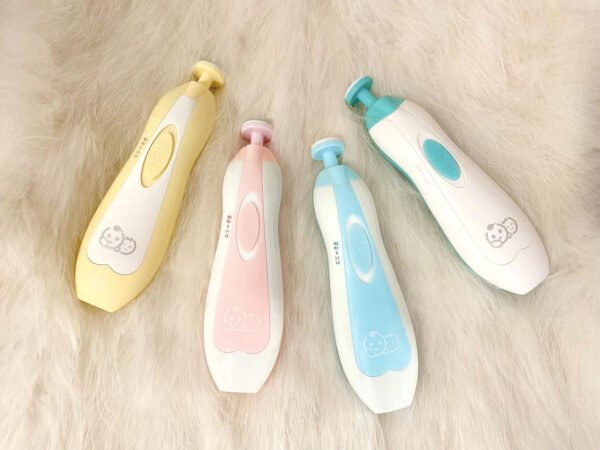 Royal Angels - Juego de cortaúñas 20 en 1 para bebé, lima eléctrica de uñas segura con cabezales de repuesto para pies y manos de bebés recién nacidos y niños pequeños, lima y pule (azul) - Imagen 17