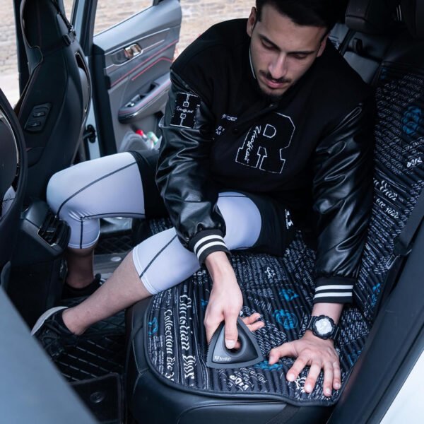 Analan Mini removedor de pelo de mascotas para suministros de detalles de automóvil, removedor de pelo de perro para interior del automóvil, removedor de pelo de perro triangular para detalles de - Imagen 9