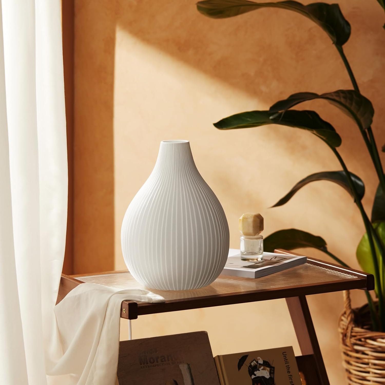 RONDURE Lámpara de mesa moderna de cerámica de 20.6 pulgadas, lámparas de noche modernas para dormitorio, sala de estar y mesita de noche, pantalla de cerámica translúcida blanca, iluminación - Imagen 19