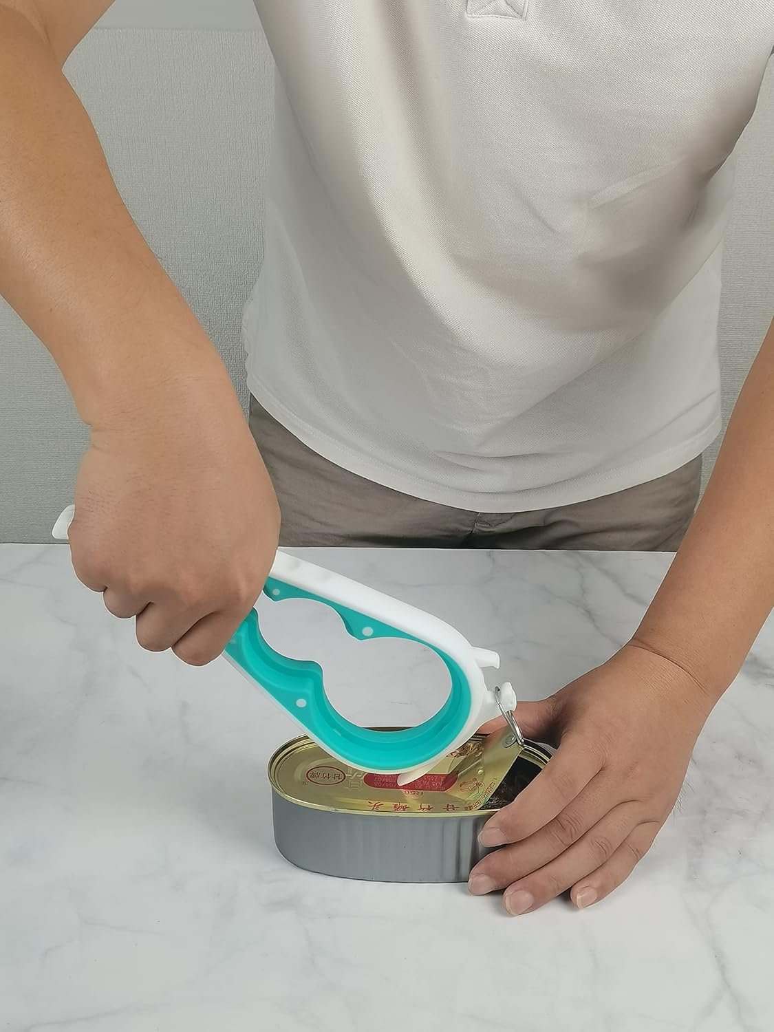 Otstar Abridor de botellas y abrelatas para manos débiles, personas mayores con artritis y cualquier persona con baja resistencia, abrebotellas Mutil quita las tapas fácilmente (azul y gris) - Imagen 14