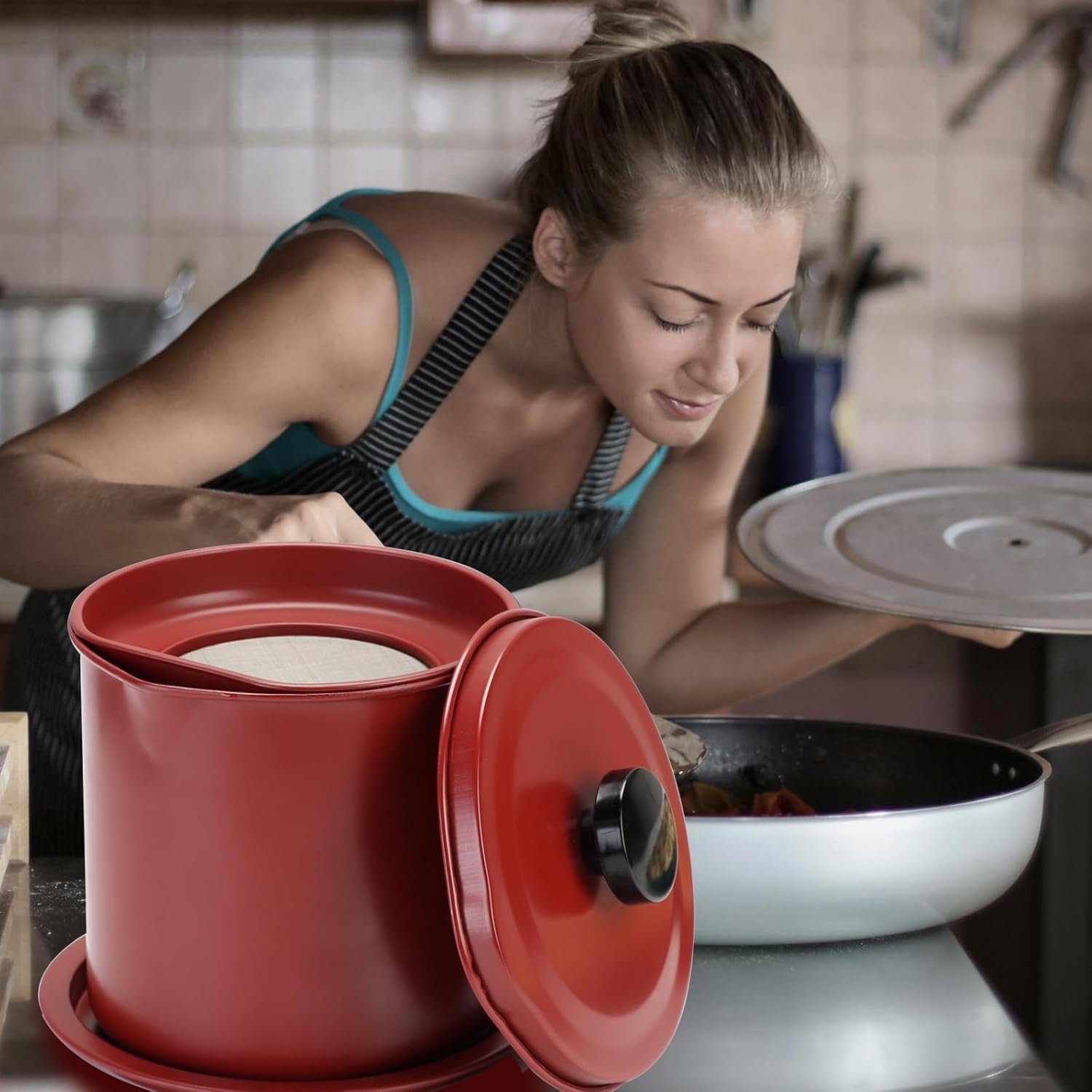Cambom Contenedor de grasa de tocino con colador de malla fina, 1.3 l/casi 6 tazas completas, lata de aceite de cocina de hierro con bandeja extraíble para almacenamiento de grasa de cocina - Imagen 20