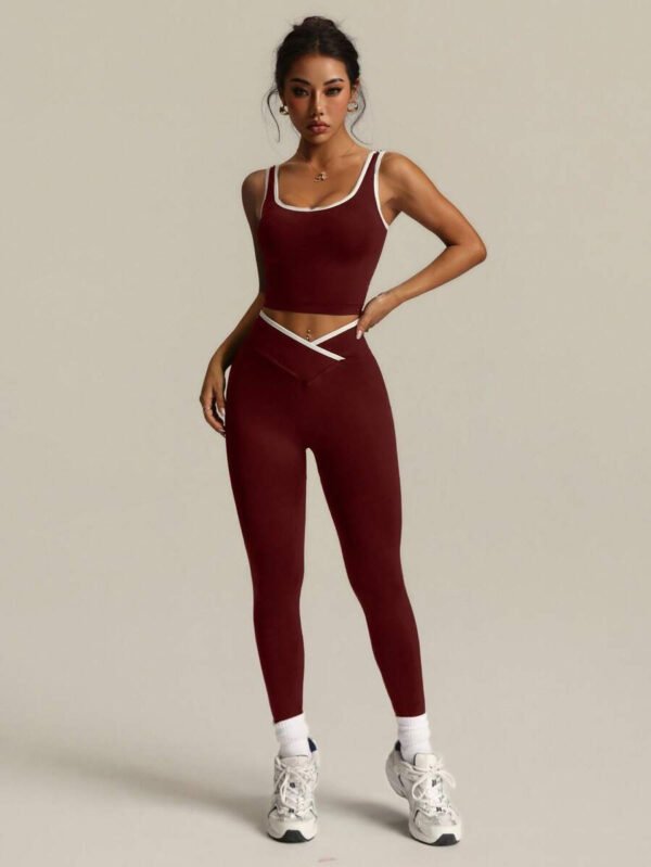 Studio Sport Conjunto de 2 piezas de top de yoga y leggings con acabado en color contrastante para mujer - Conjunto deportivo para mujer - Ropa deportiva para mujer - Ropa atlética para mujer - Ropa de ejercicio - Imagen 17