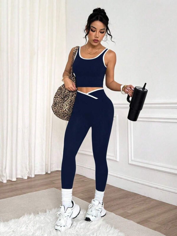 Studio Sport Conjunto de 2 piezas de top de yoga y leggings con acabado en color contrastante para mujer - Conjunto deportivo para mujer - Ropa deportiva para mujer - Ropa atlética para mujer - Ropa de ejercicio - Imagen 67