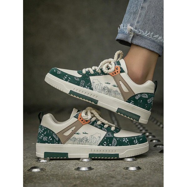 (Talla pequeña) Zapatillas casuales con cordones y estampado de graffiti aleatorio de estilo moderno para hombres, zapatos deportivos versátiles de retazos para exteriores, zapatos para parejas - Imagen 18